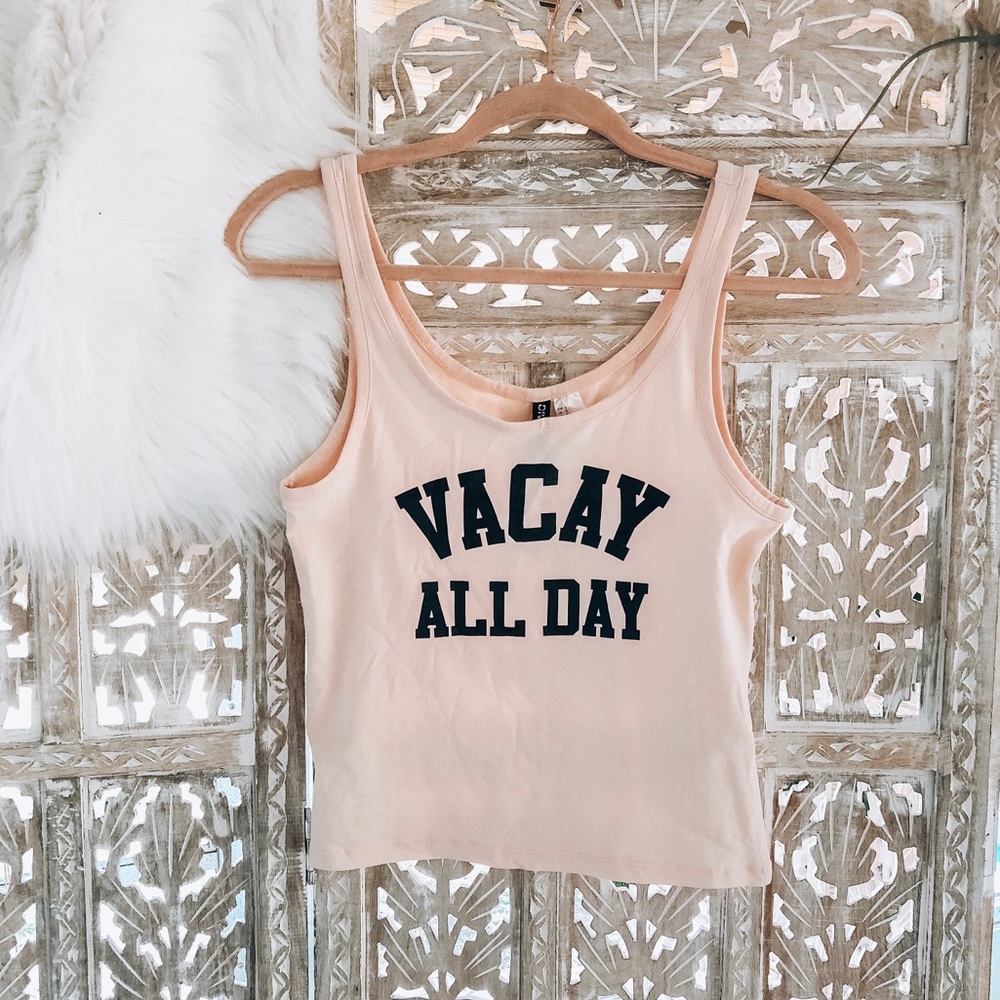 H&M Light Peach Tank Top with Black 'VACAY ALL DAY' Print